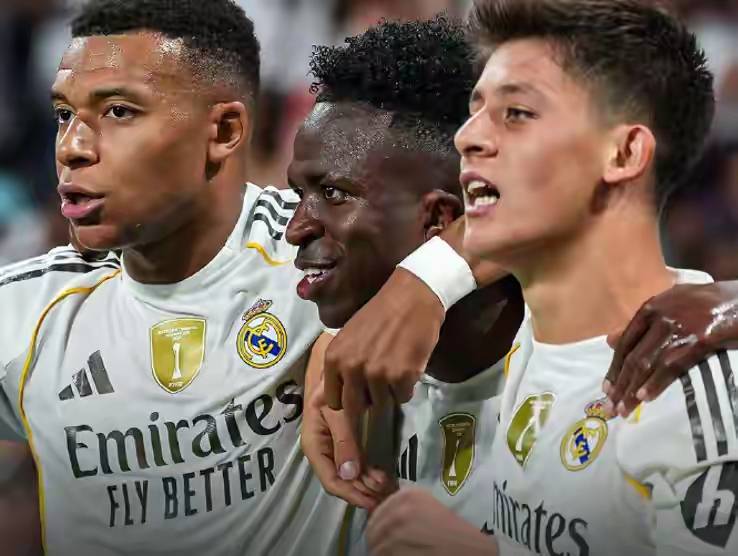 1亿砸中卫+5球杀神！足坛一夜3重磅，曼城巴黎冲冠稳了？